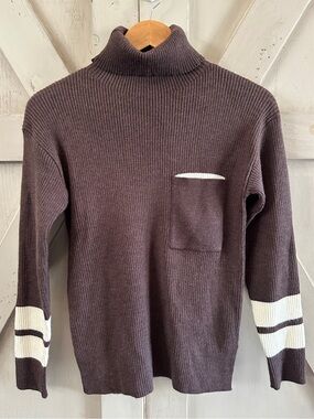 NWT Brown Ribbed Turtleneck Sweater with Striped Sleeves Women’s Size M